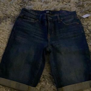 Women’s Gap jean shorts